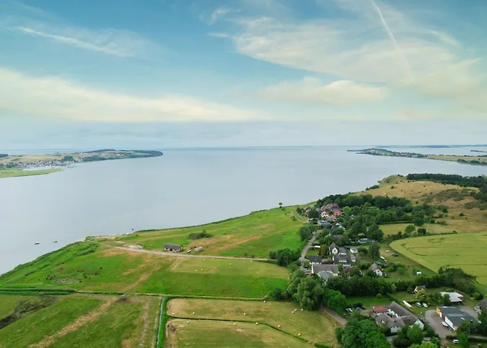 Nah Am Meer, Ruhige Lage, Gratis Nutzung Vom Ahoi Erlebnisbad Und Sauna In Sellin - Haus Buednerstube 5 *